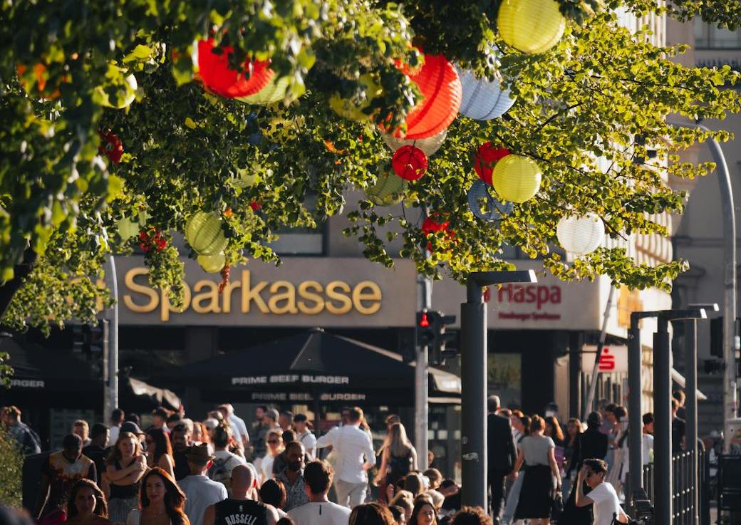 sparen – šetřit  (Kosten lassen sich sparen. – Náklady lze&nbsp;ušetřit.)