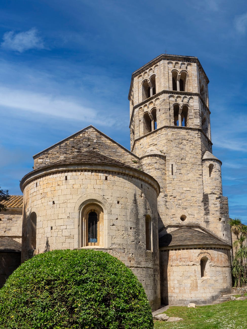 monasterio de san pere de galligants in spain