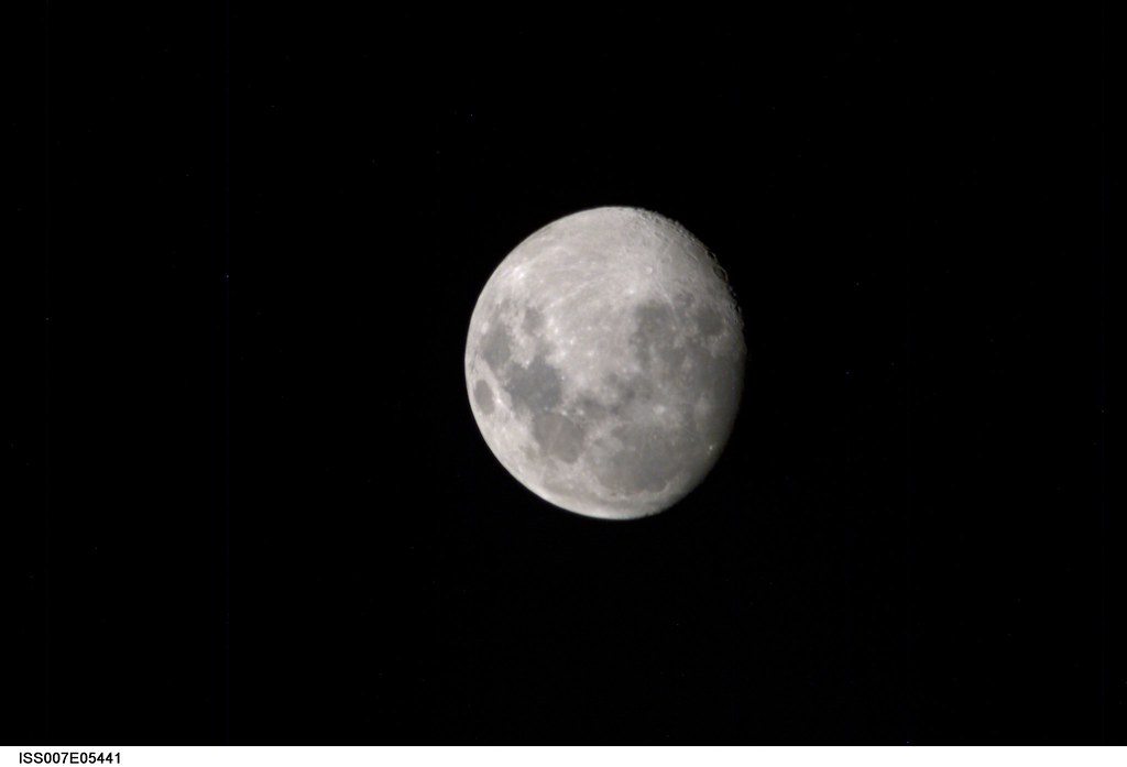 Days in Hebrew: Yom Rishon: First Day (Sunday), Yom Sheni: Second Day (Monday), Yom Shlishi: Third Day (Tuesday), Yom Revi’i: Fourth Day (Wednesday), Yom Chamishi: Fifth Day (Thursday), Yom Shishi: Sixth Day1 (Friday), Shabbat: Sabbath&nbsp;(Saturday)